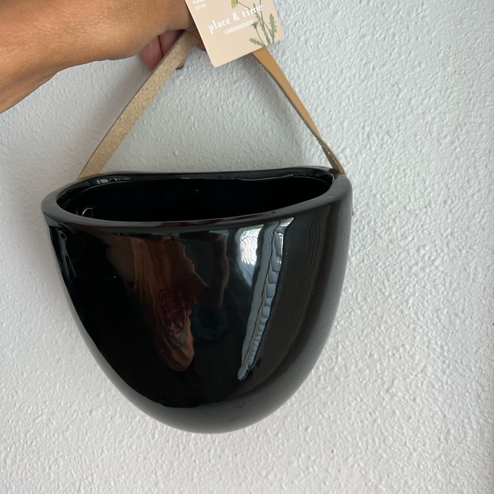 Hanging Planters (two) - Picture 2 of 3